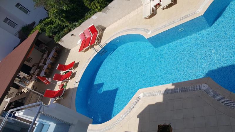 Tolan Apartments