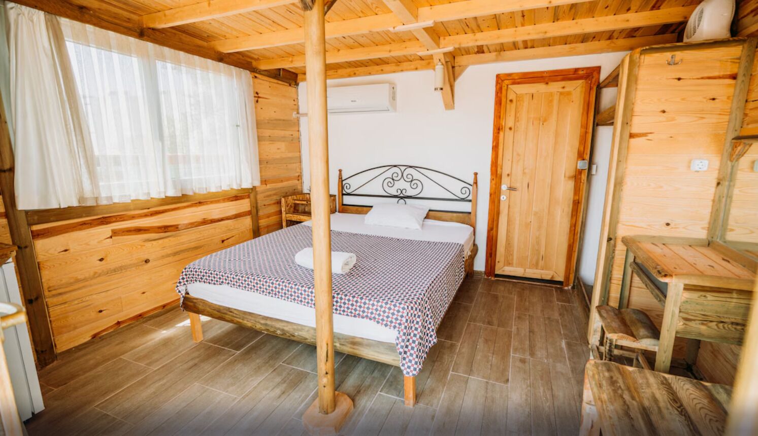 Alacas Hotel