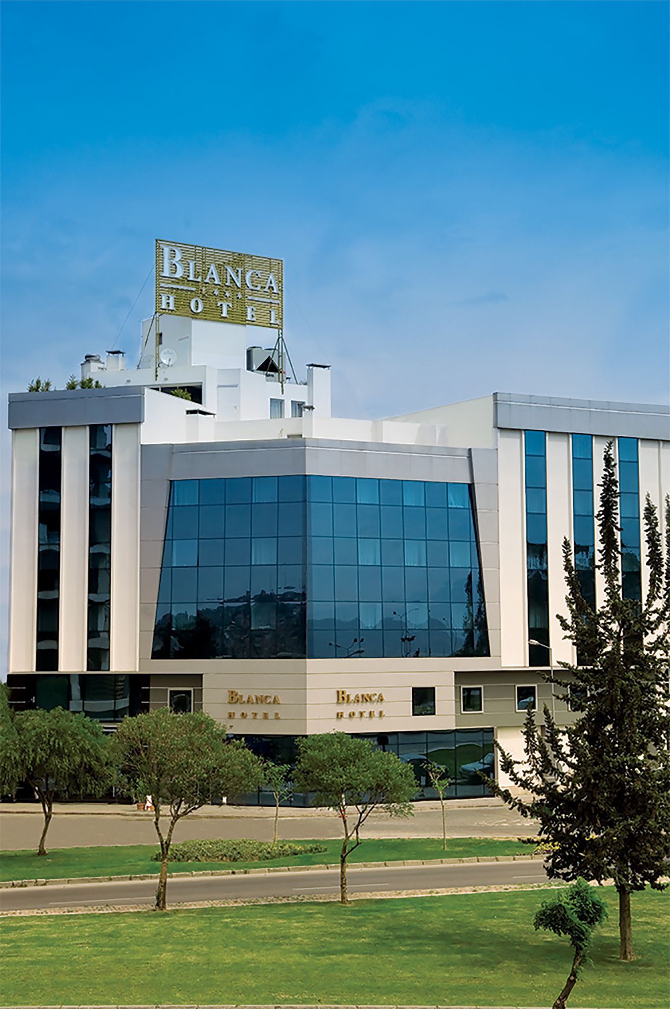 Blanca Hotel