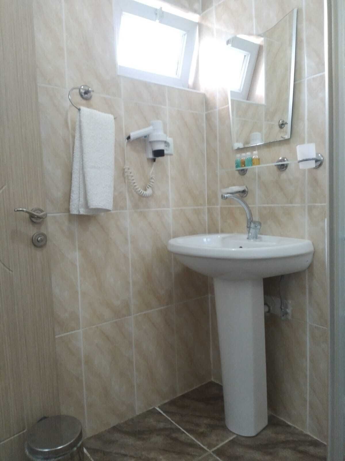 Gardenya Hotel
