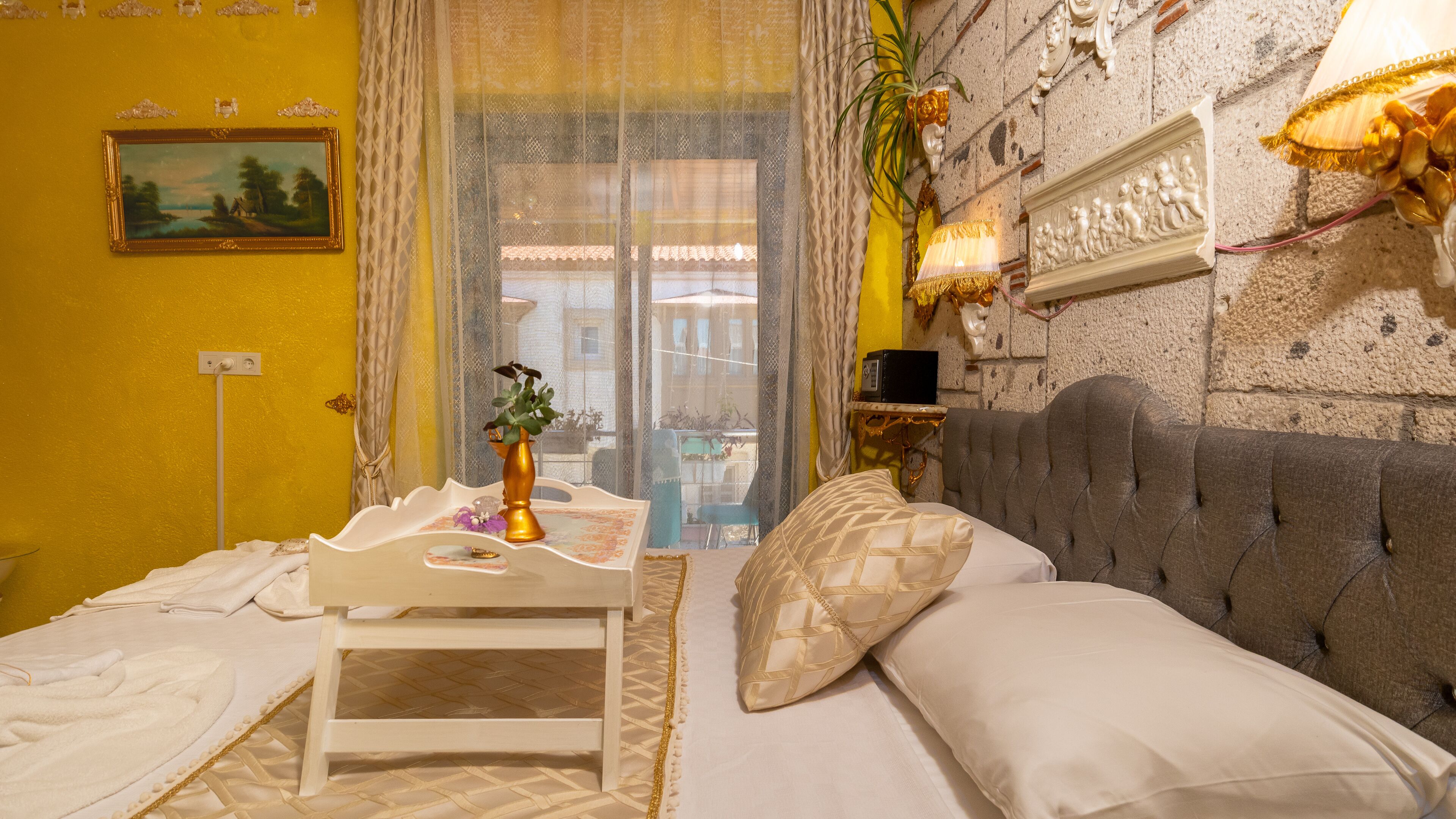 Lamur Otel