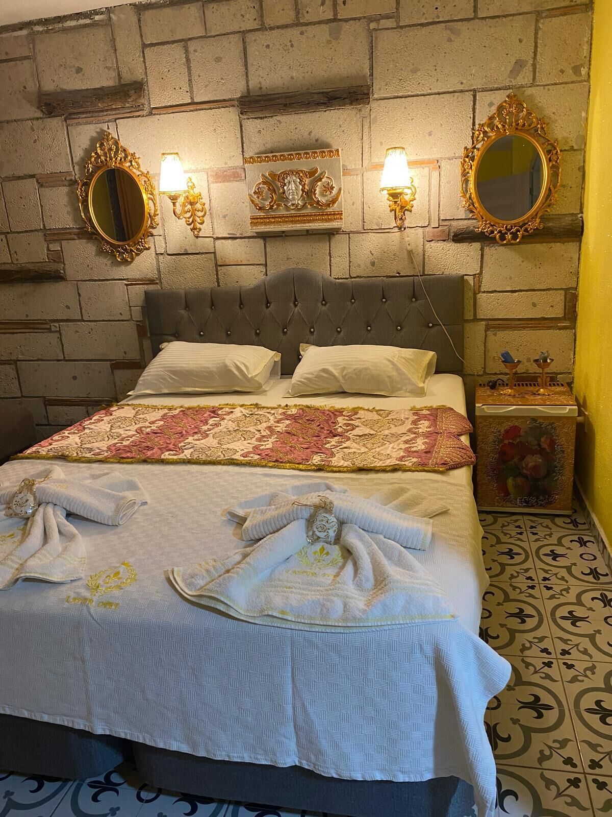 Lamur Otel