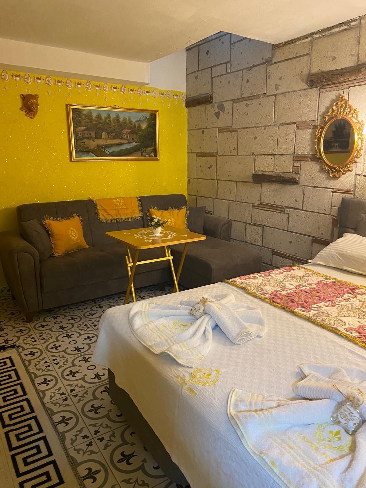 Lamur Otel