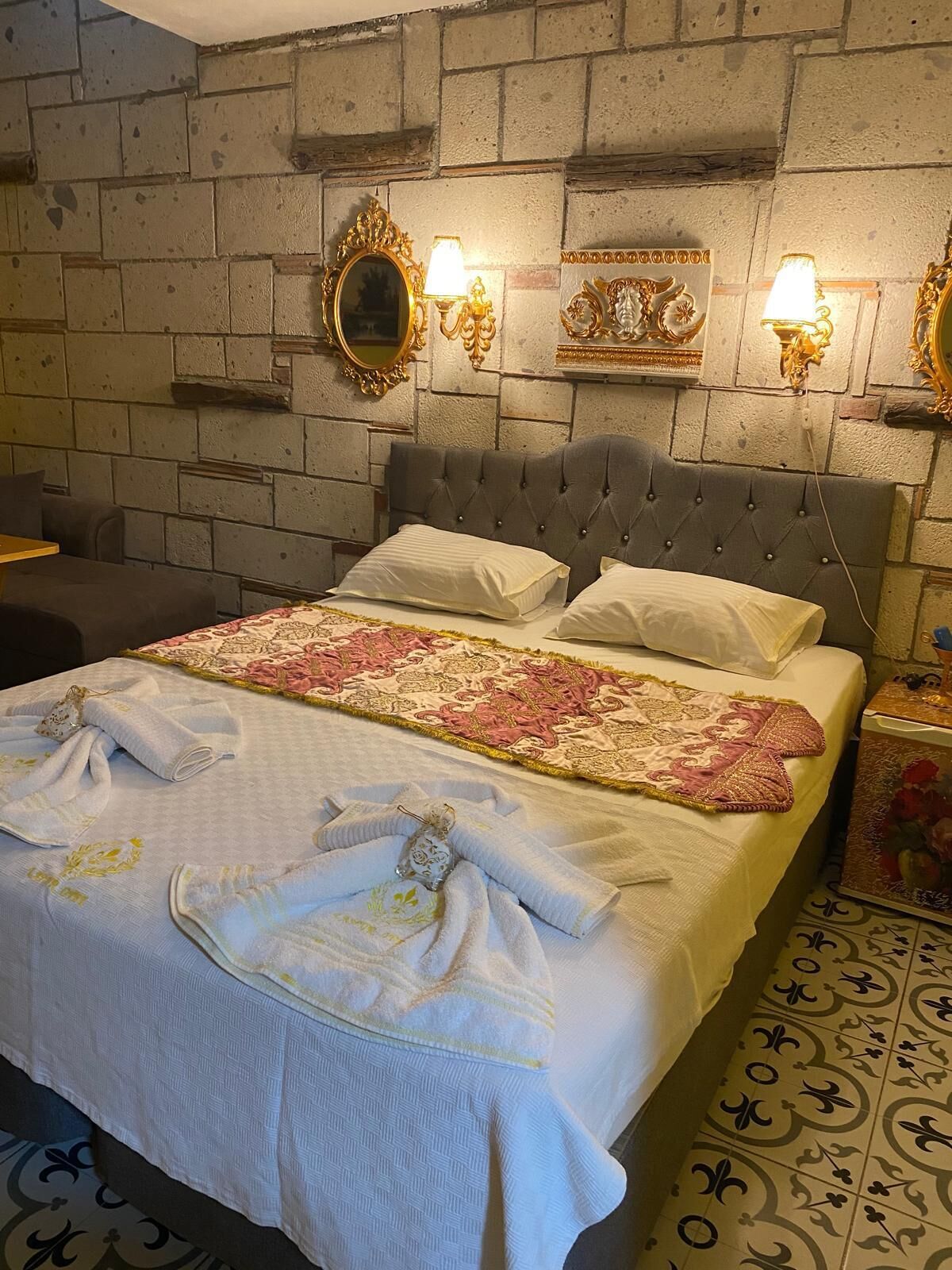 Lamur Otel
