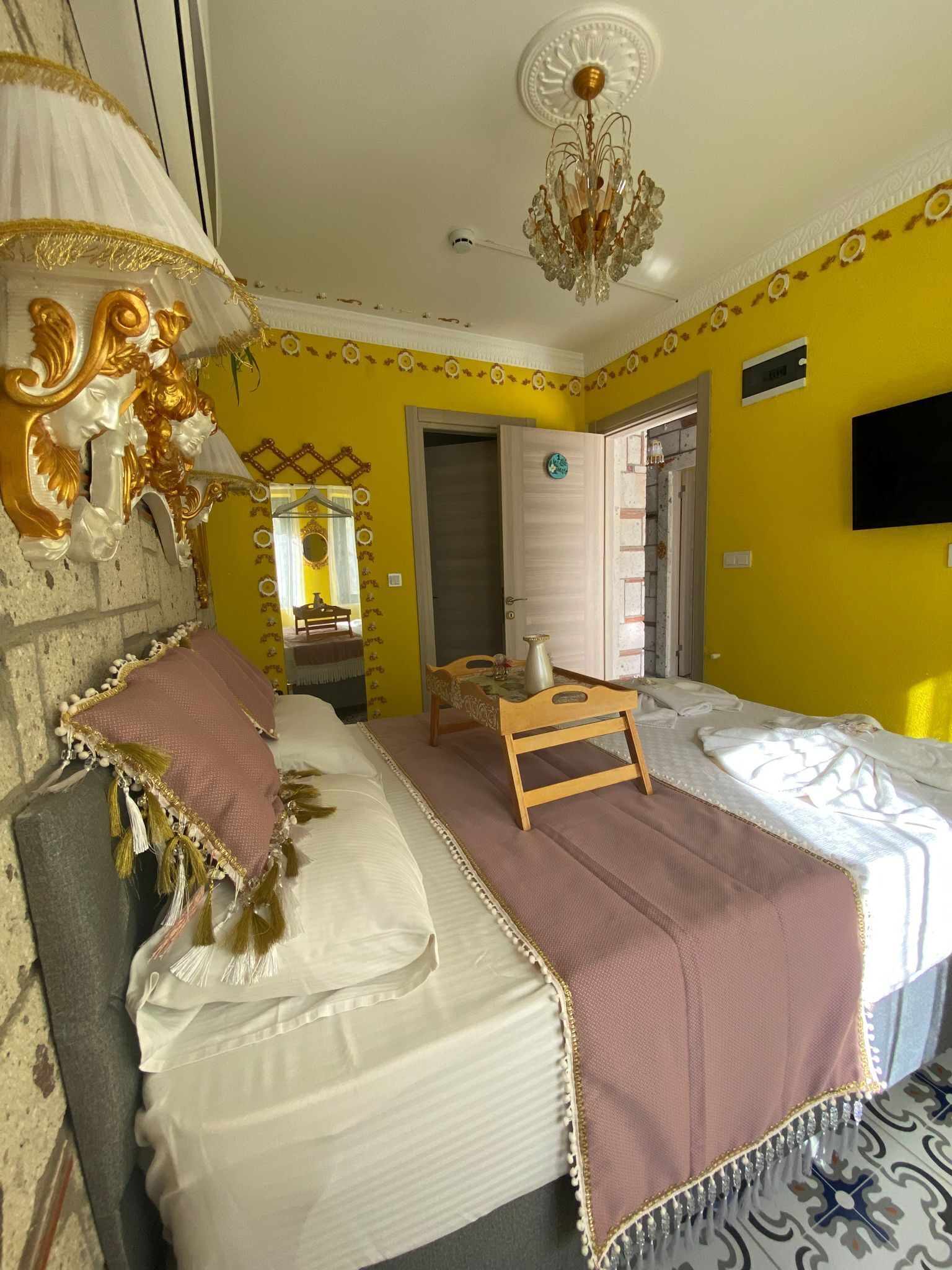 Lamur Otel