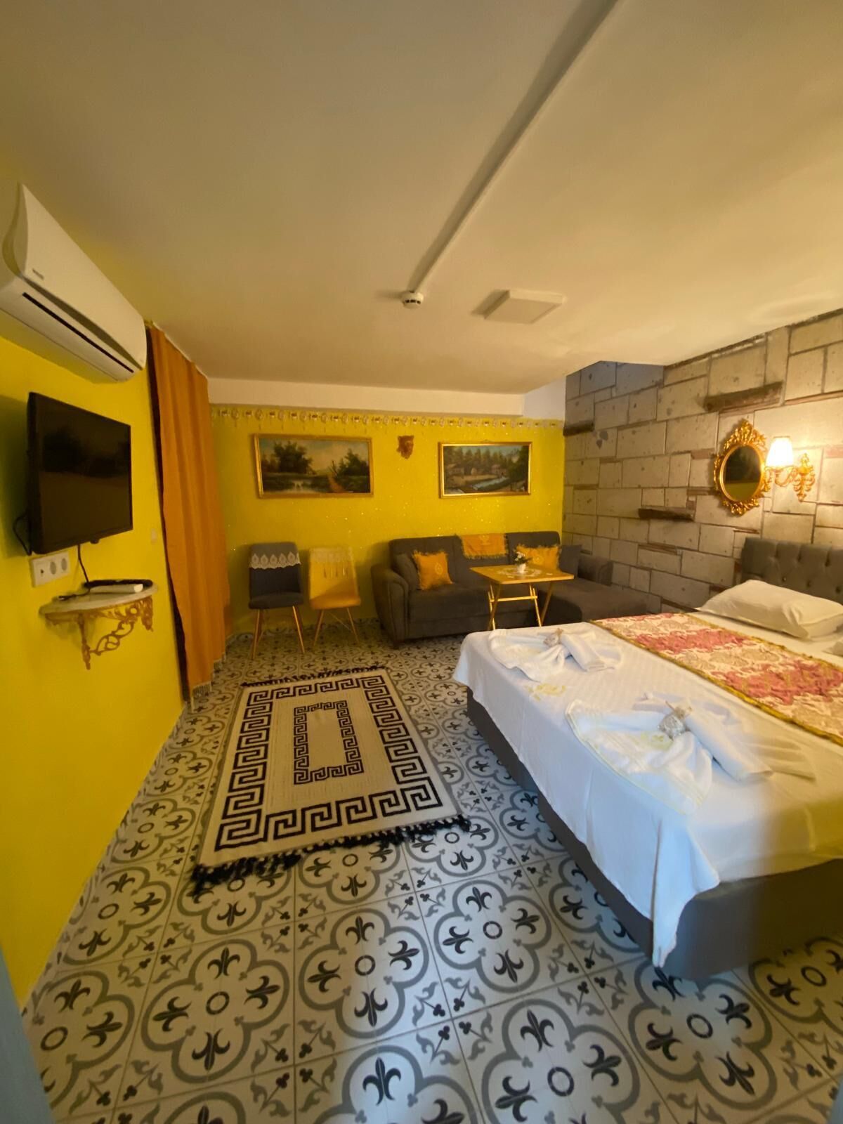 Lamur Otel