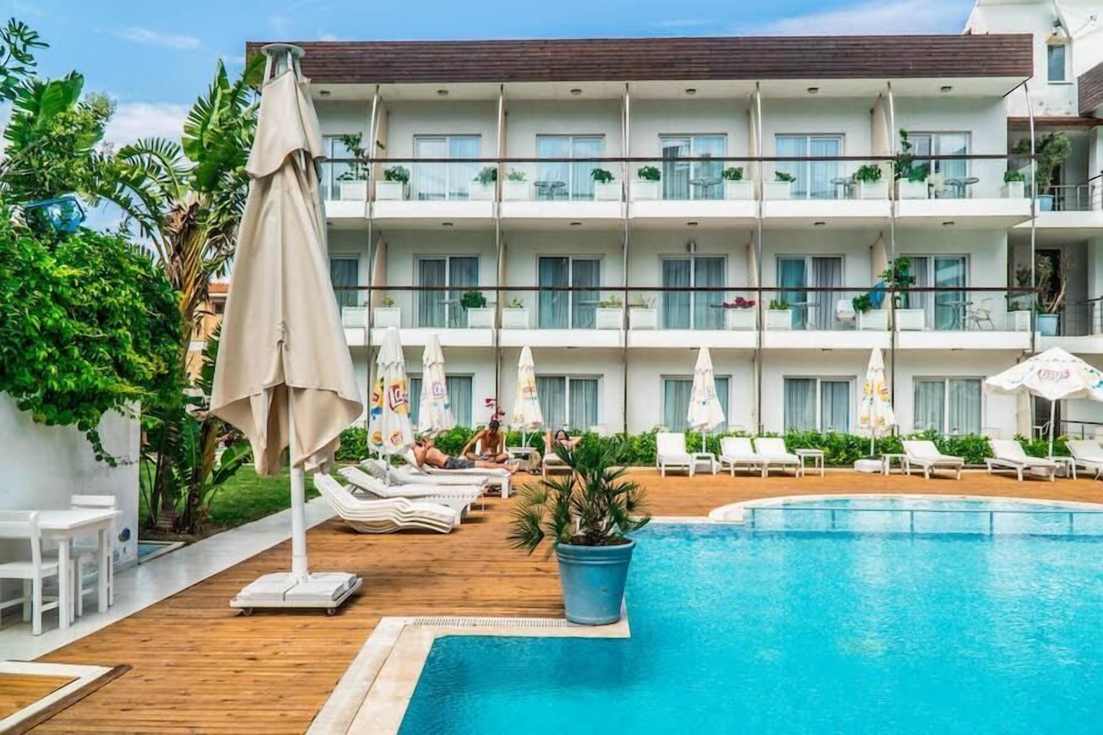 Lizbonia Hotel Cesme
