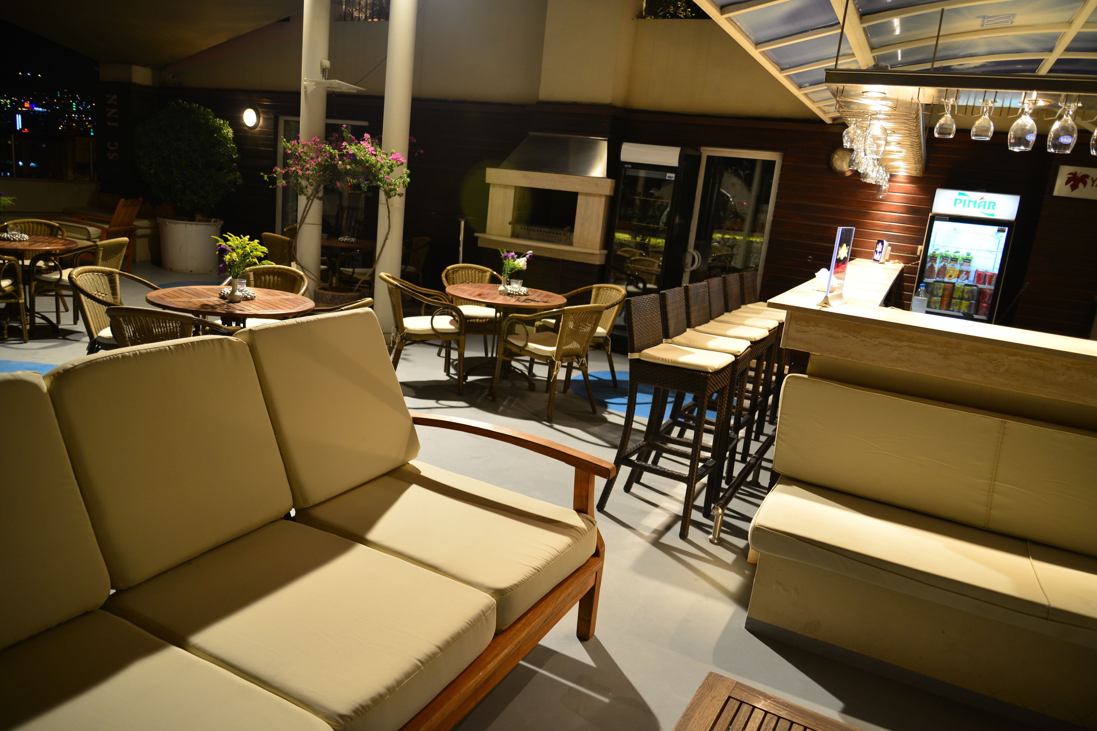 May Park Hotel