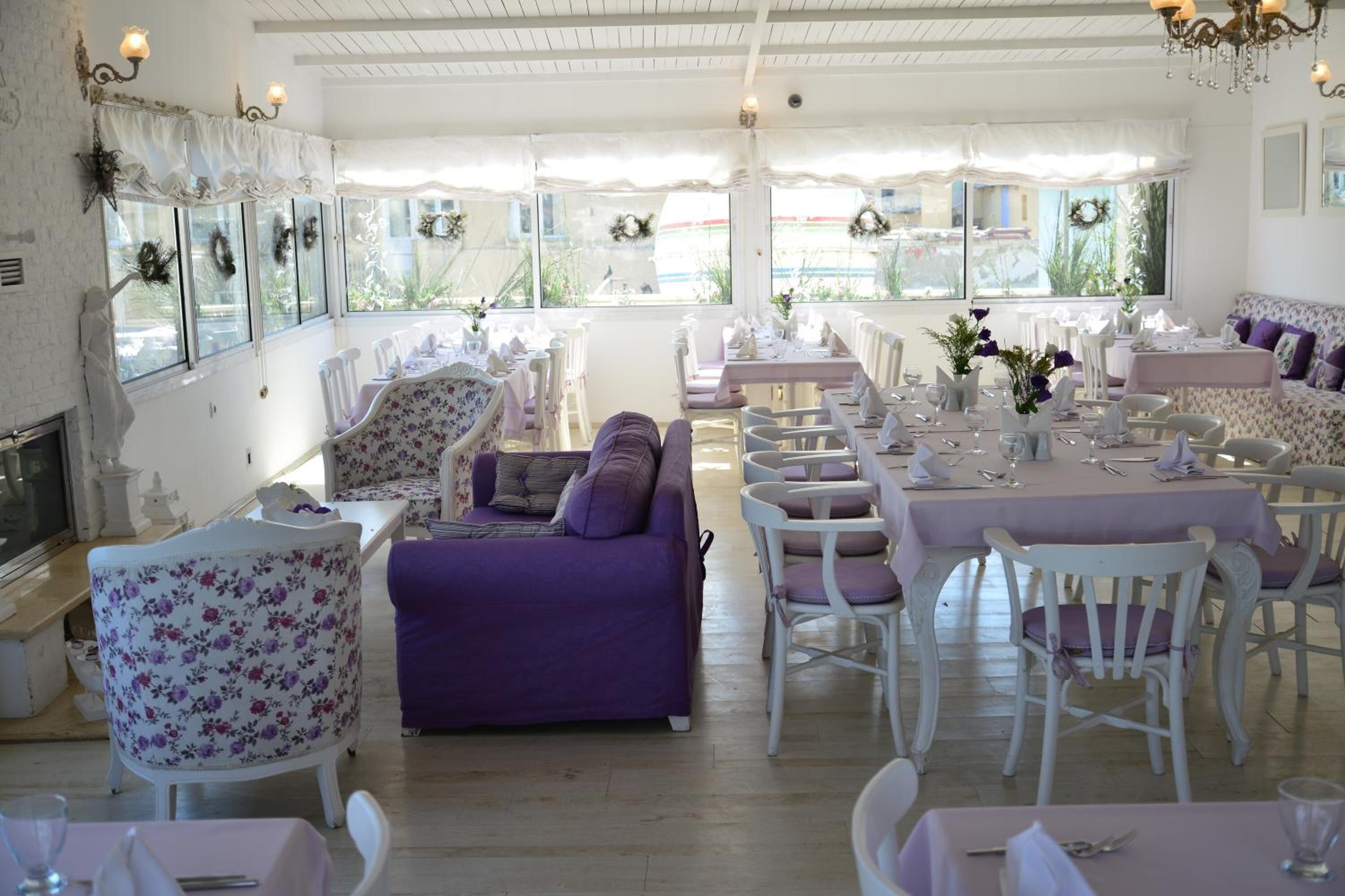 May Park Hotel