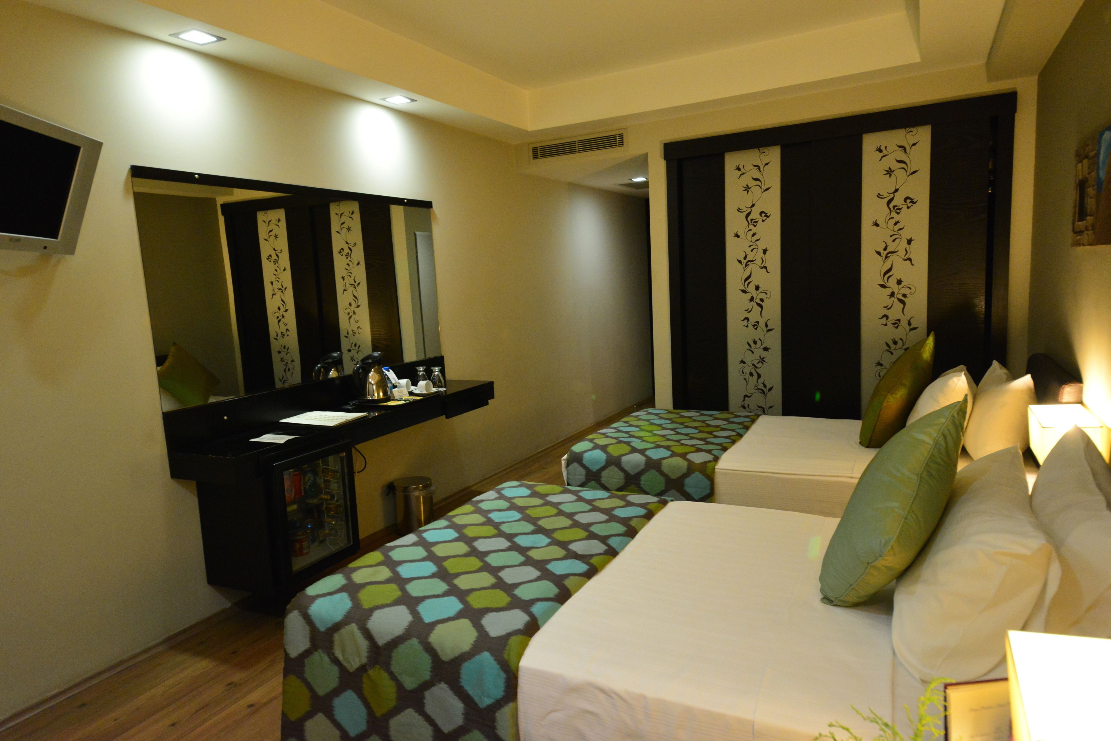 May Park Hotel
