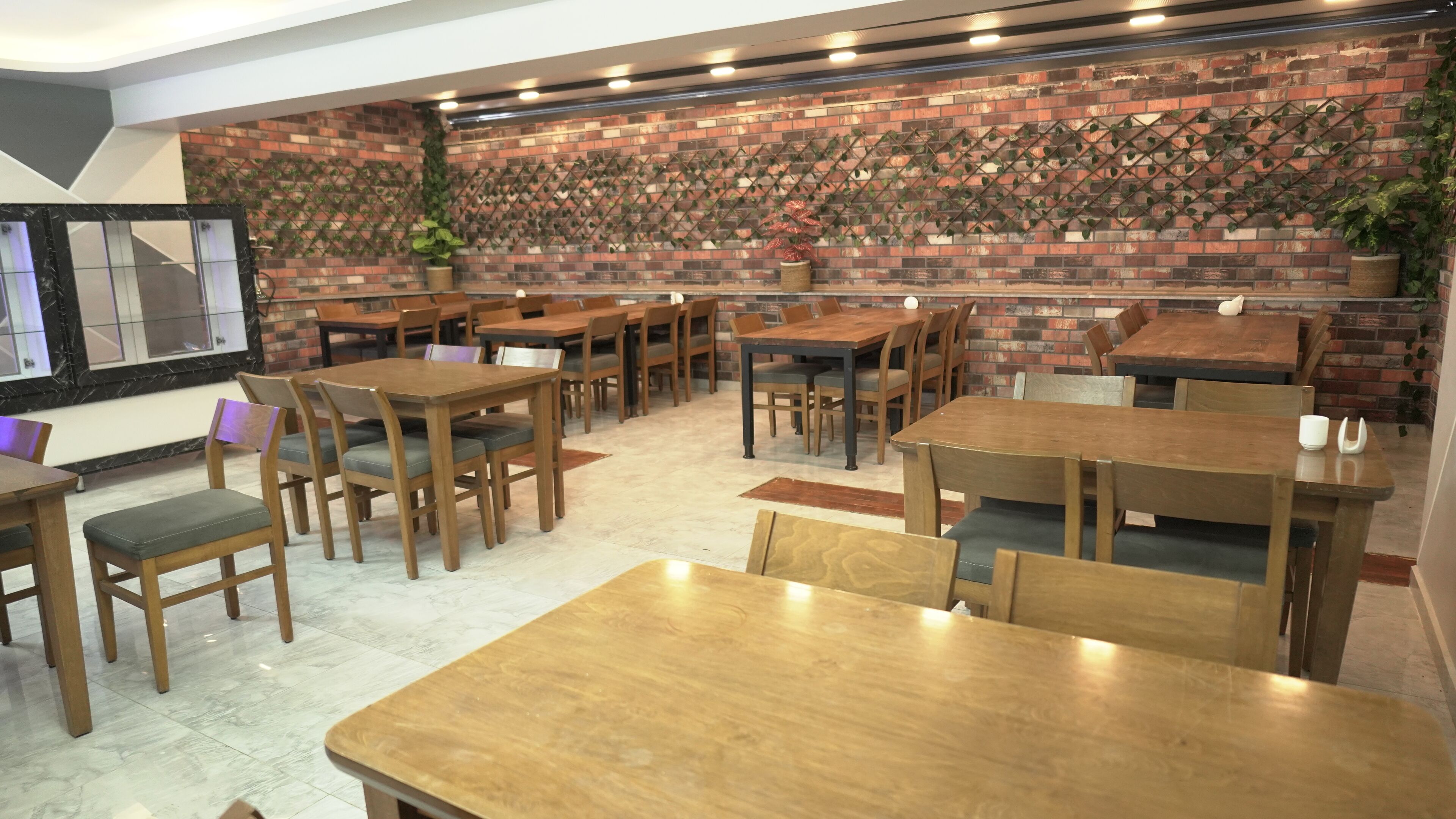 Mojo Otel Alsancak