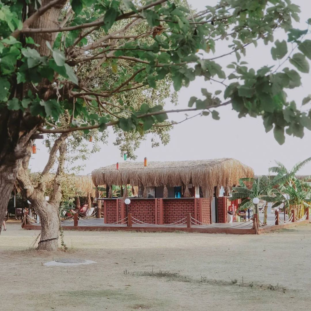 Okeanos Beach Bungalow