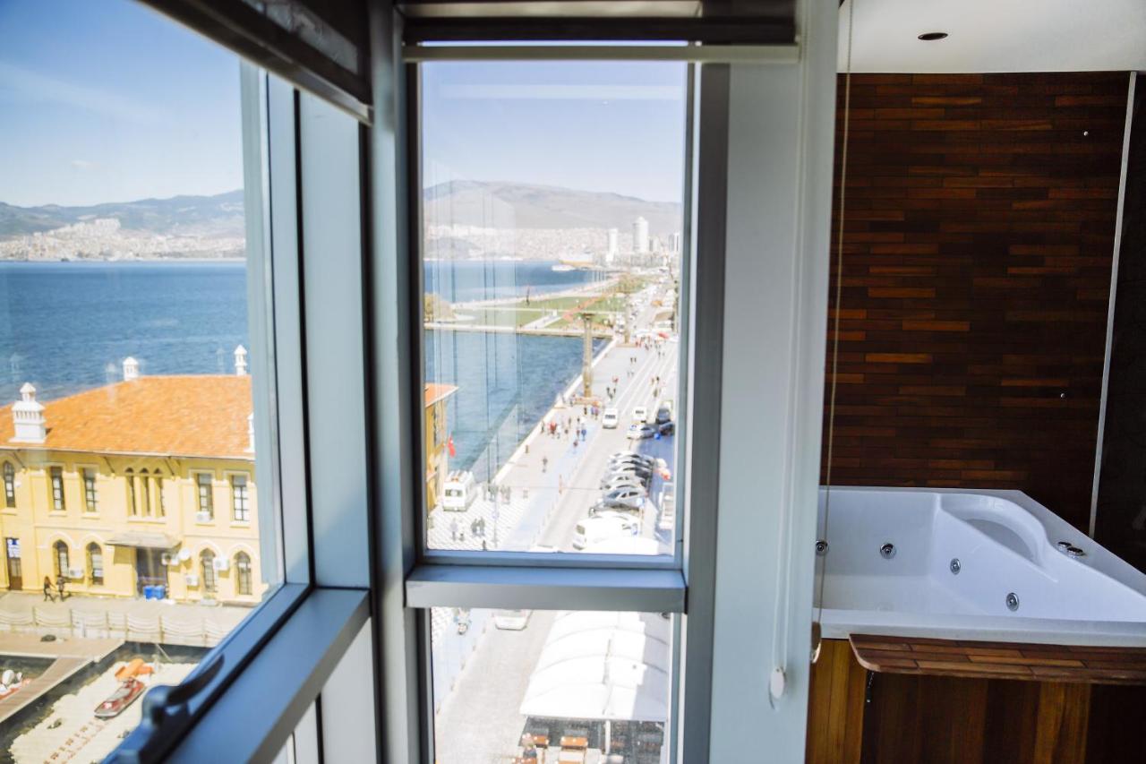 Pasaport Pier Hotel