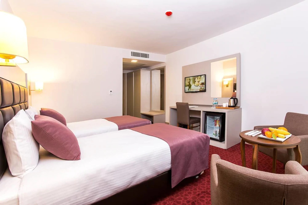 Perla Arya Hotel