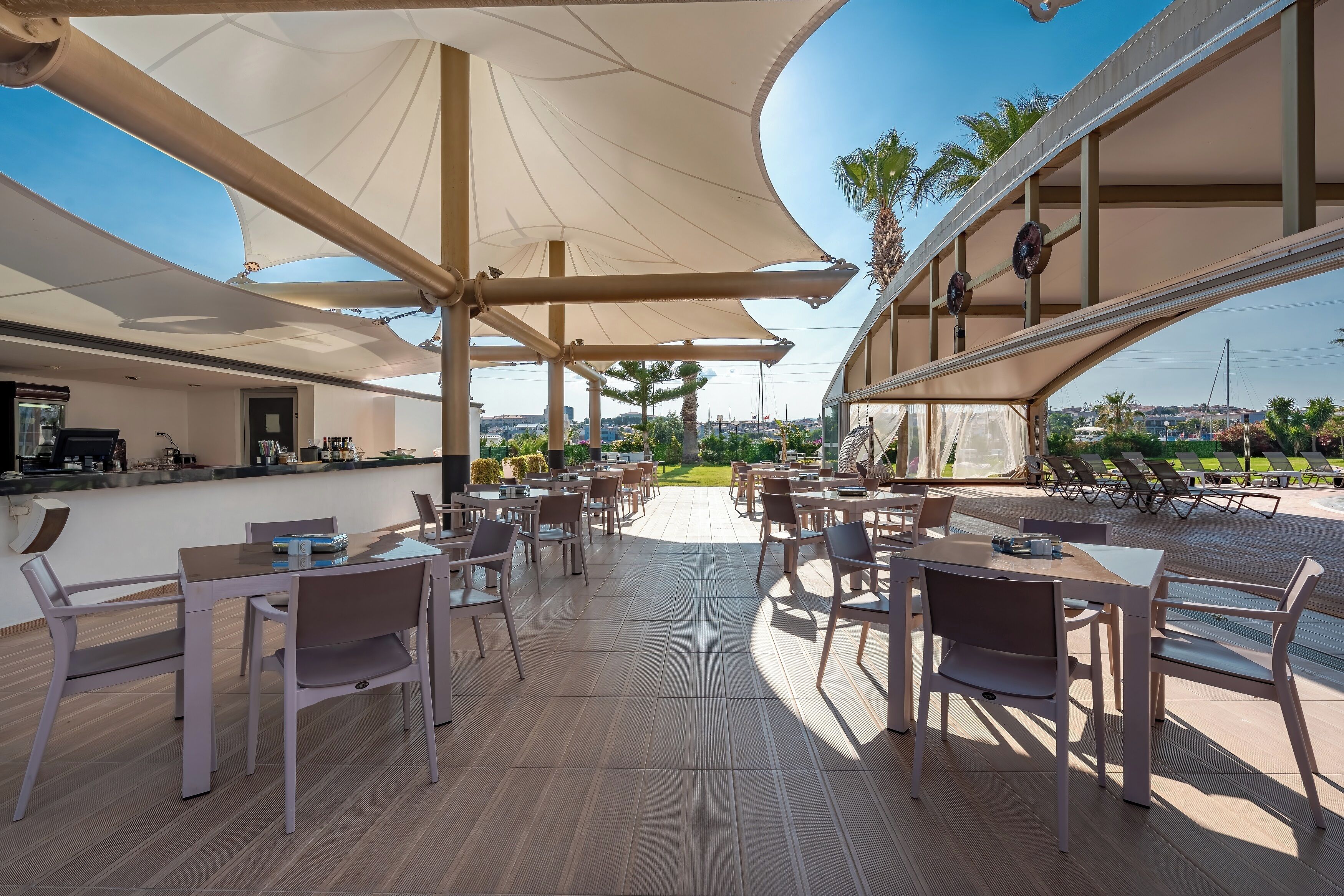 Sisus Marina Hotel