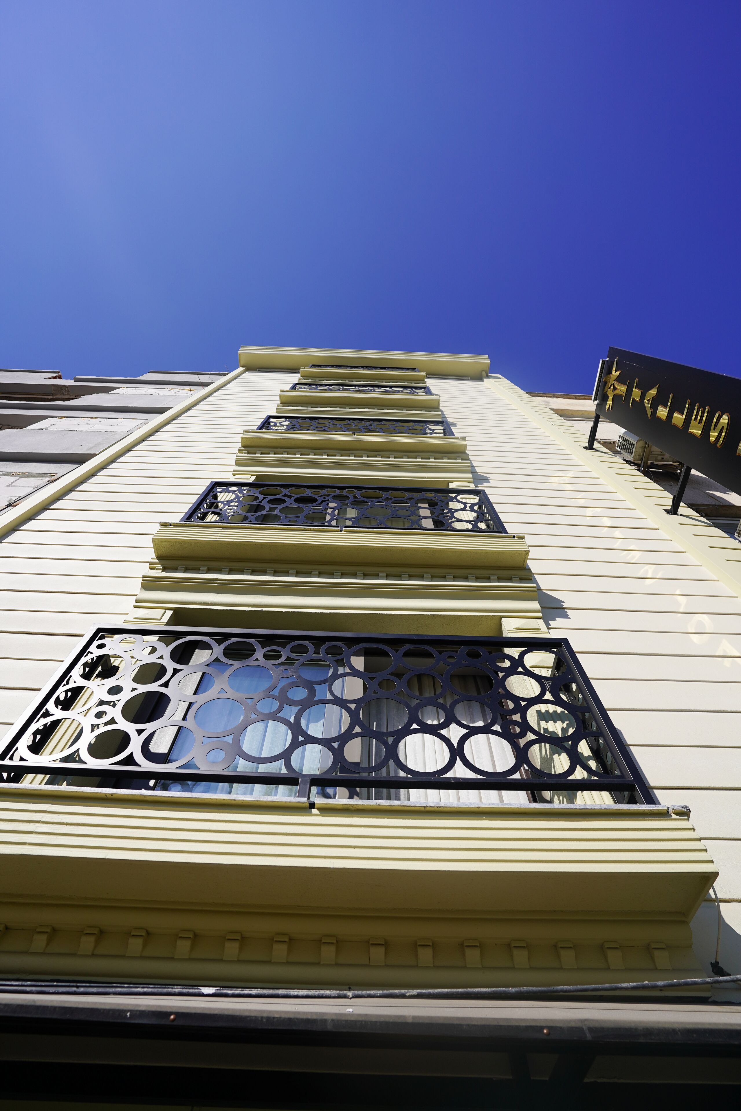 Talles Loft Hotel