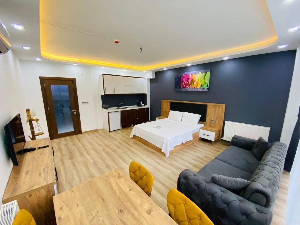 West Garden Hotel