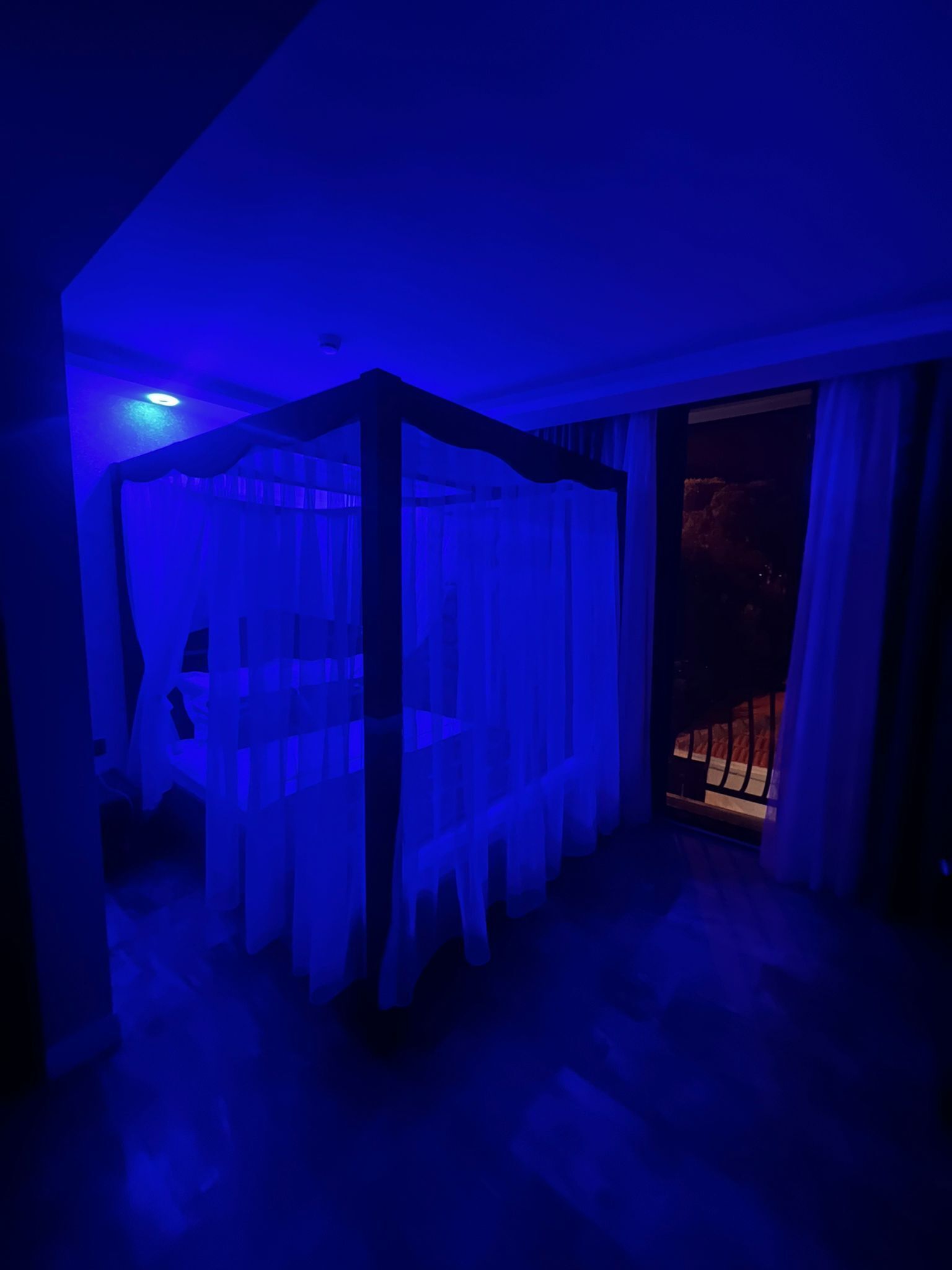 Akvaryum Butik Otel Karaburun