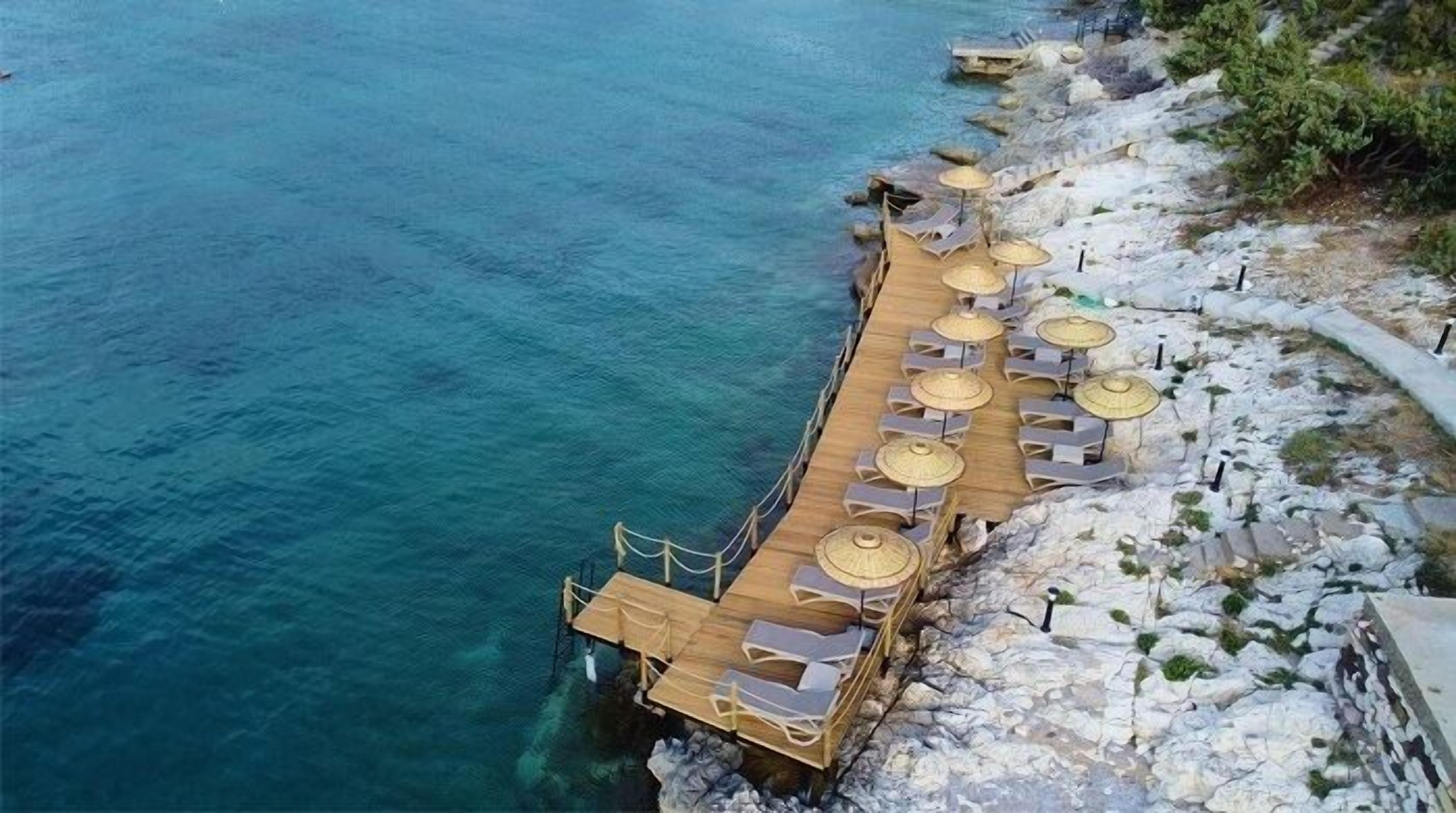 Akvaryum Butik Otel Karaburun