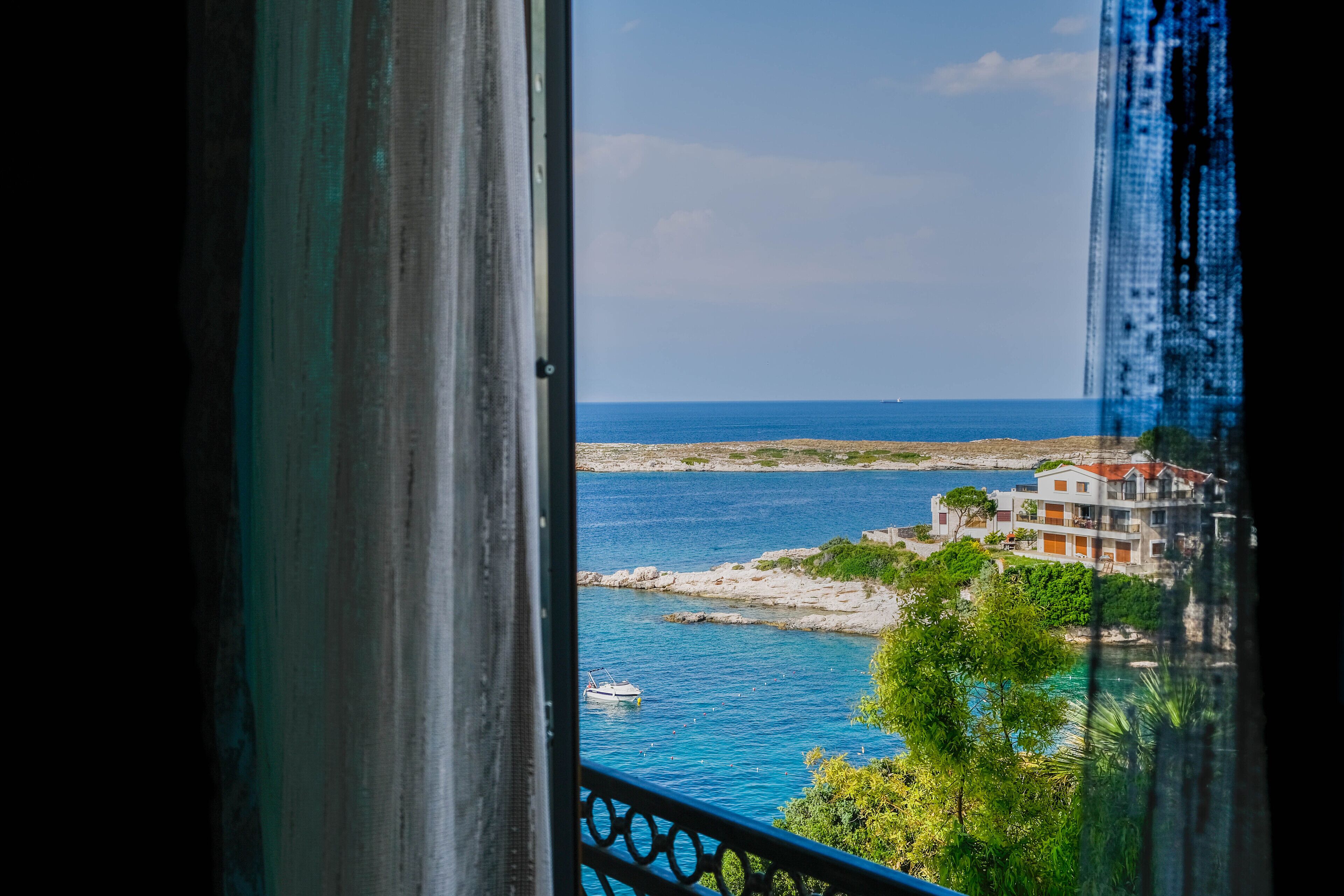 Akvaryum Butik Otel Karaburun