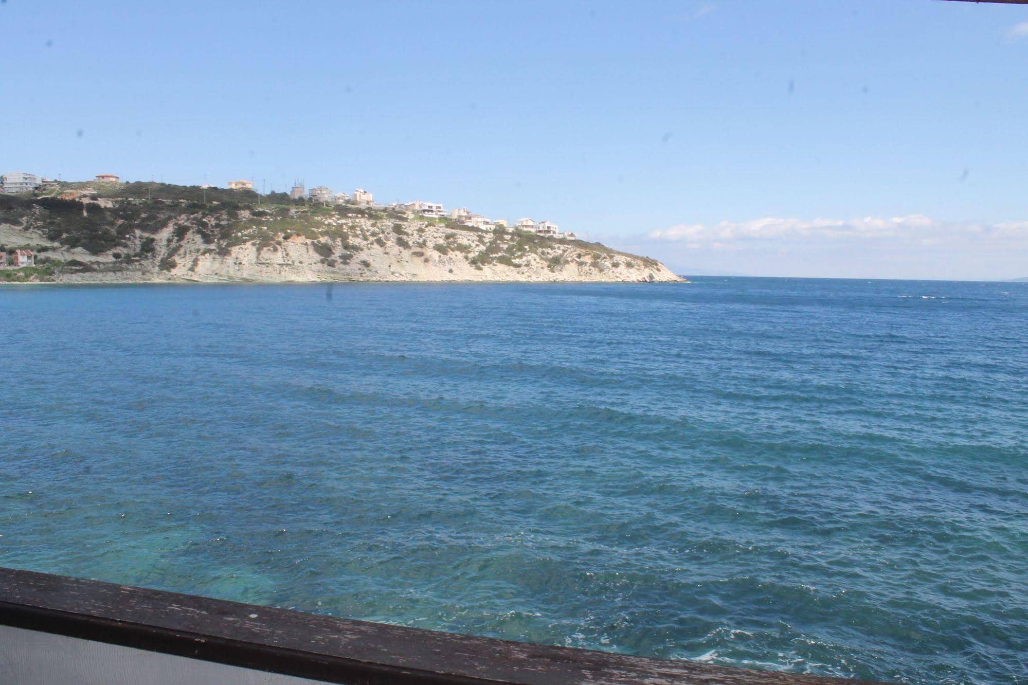 Can Karaburun Hotel