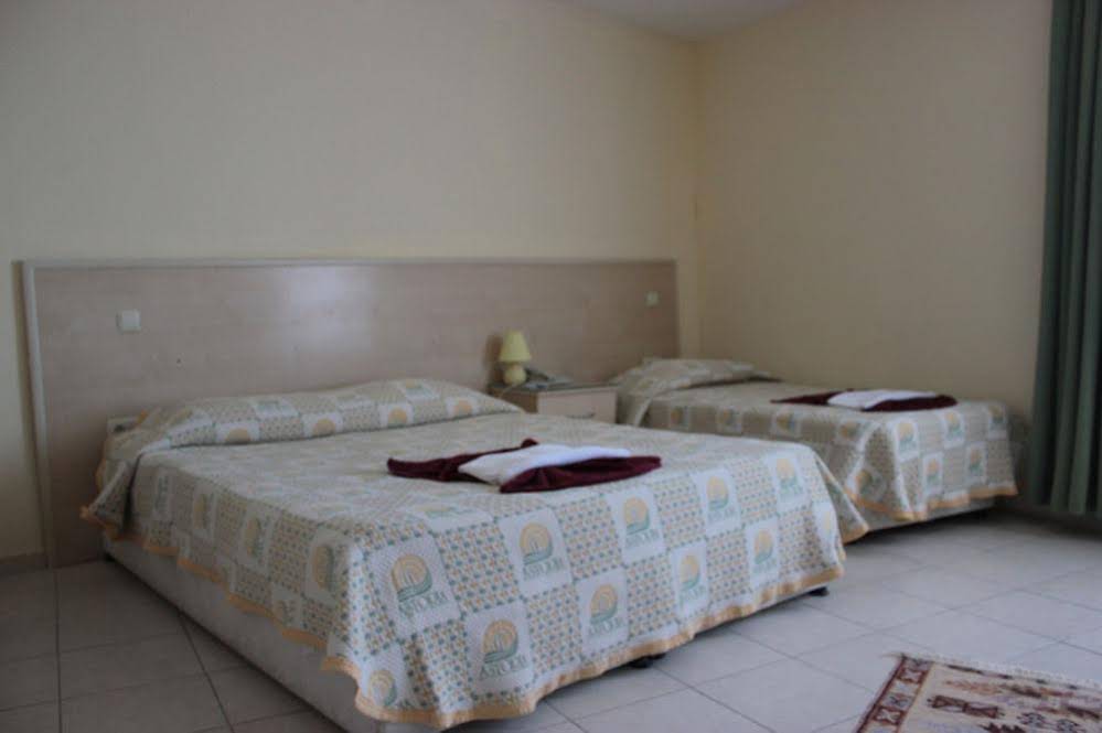 Can Karaburun Hotel