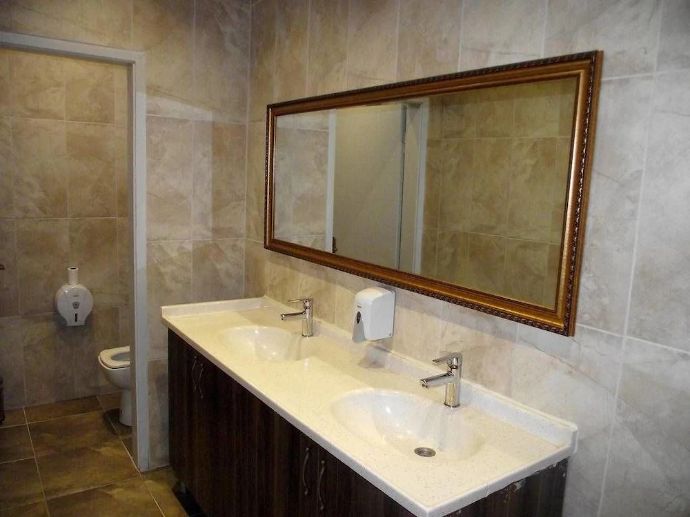 Akman Hotel
