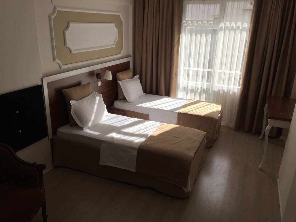 Akman Hotel