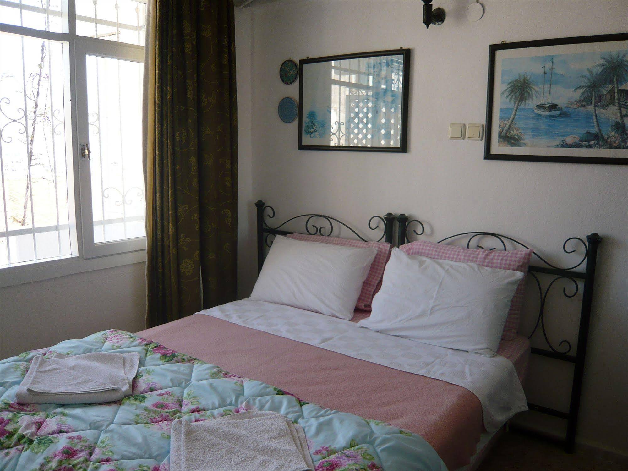 Anzac Golden Bed Boutique Pension
