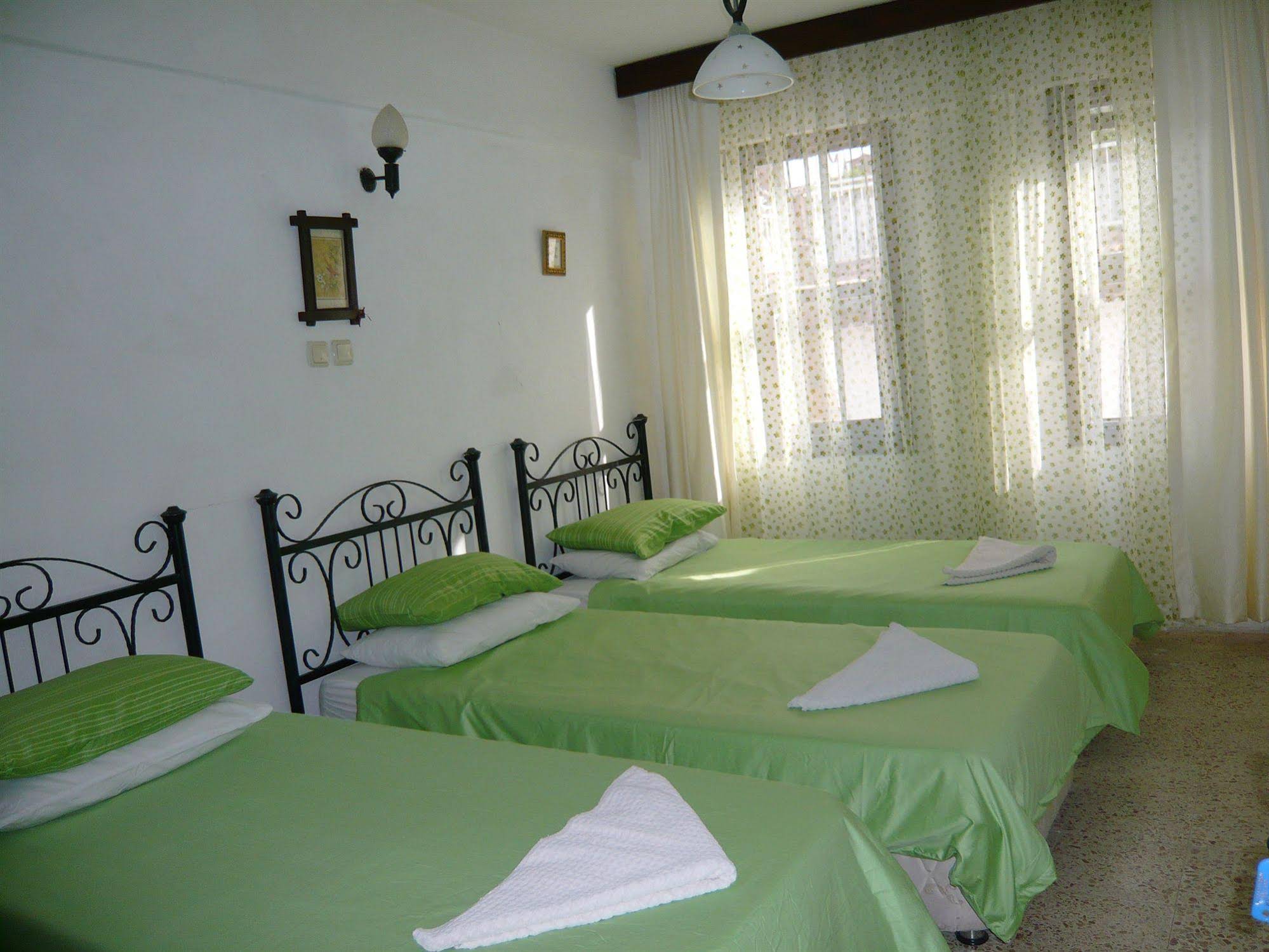 Anzac Golden Bed Boutique Pension