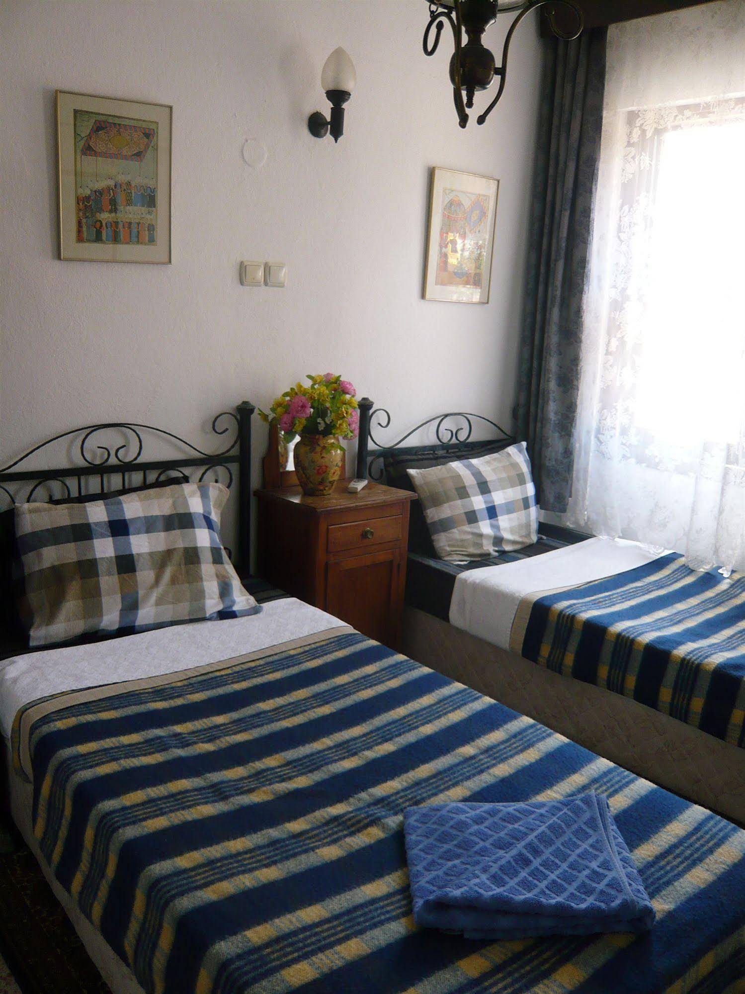Anzac Golden Bed Boutique Pension