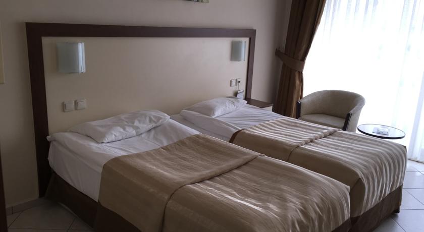 Batihan Beach Resort & Spa