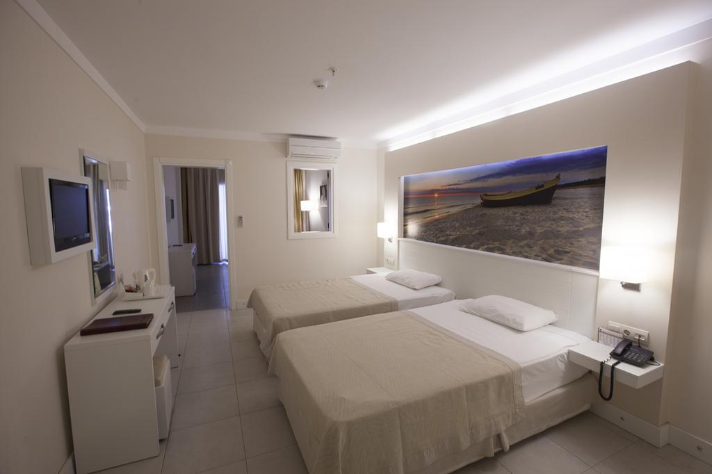 Batihan Beach Resort & Spa