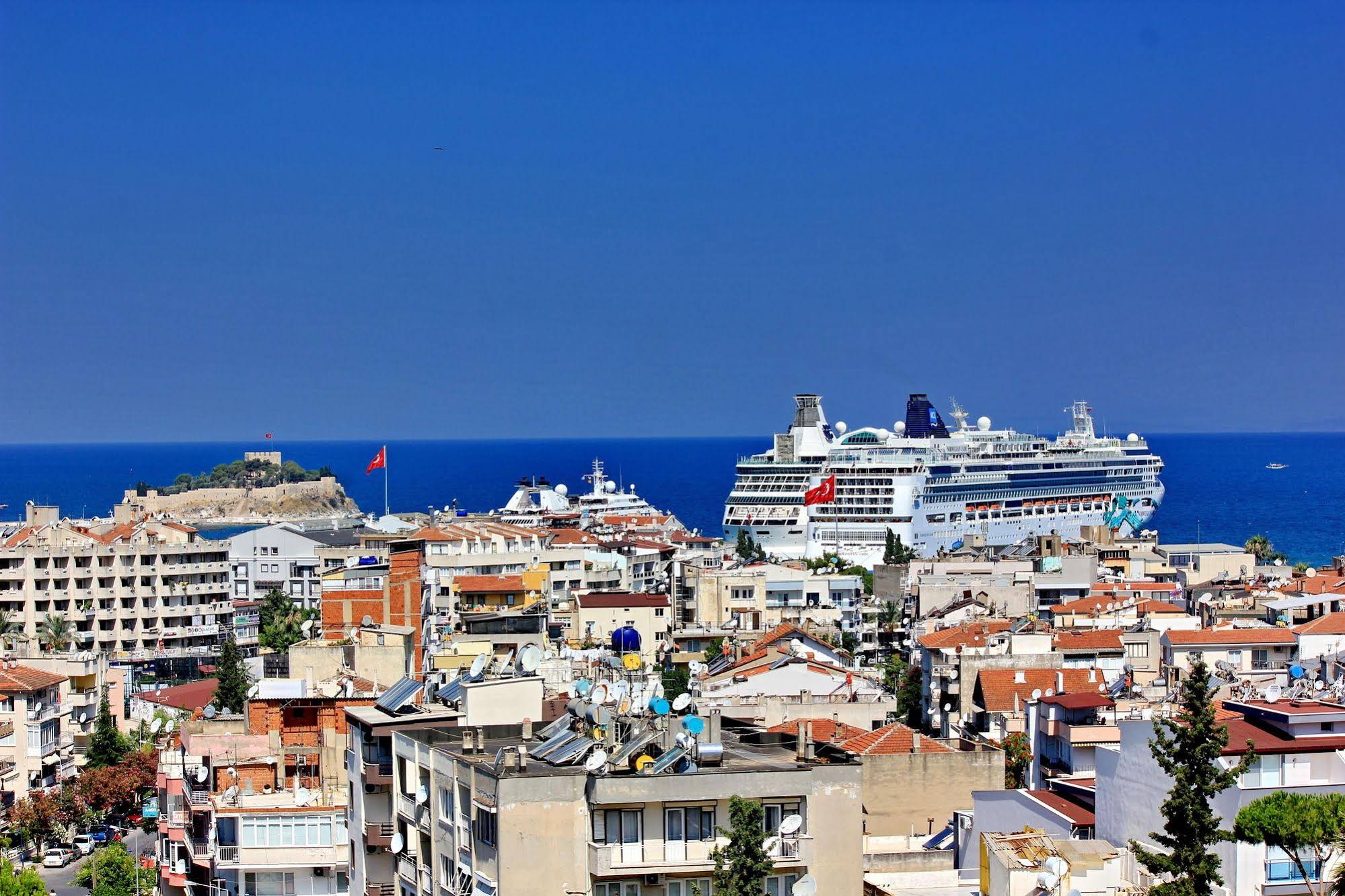 Club Anra Hotel