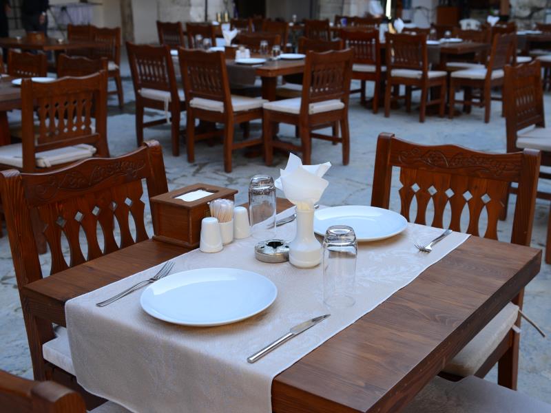 Club Caravanserail