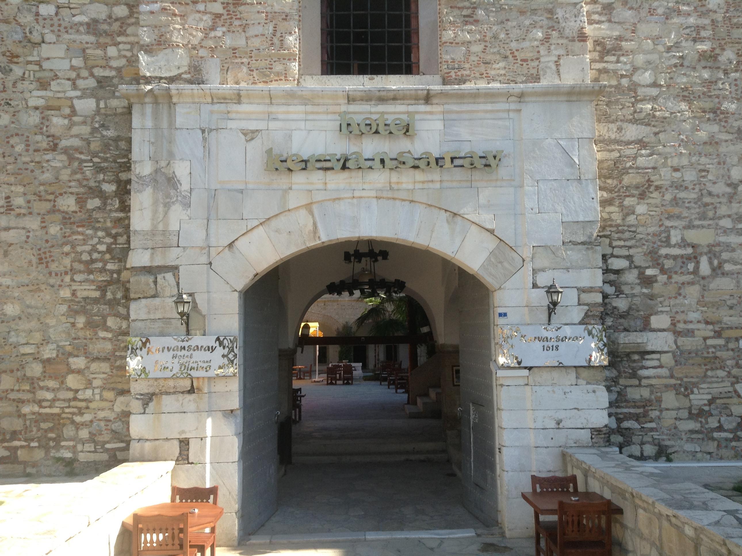 Club Caravanserail
