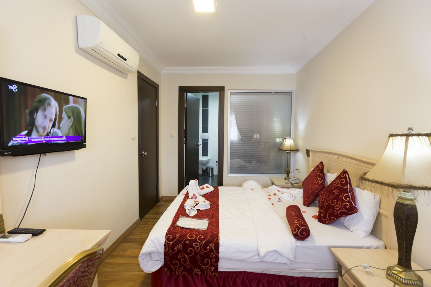 Duqqan Deluxe Hotel