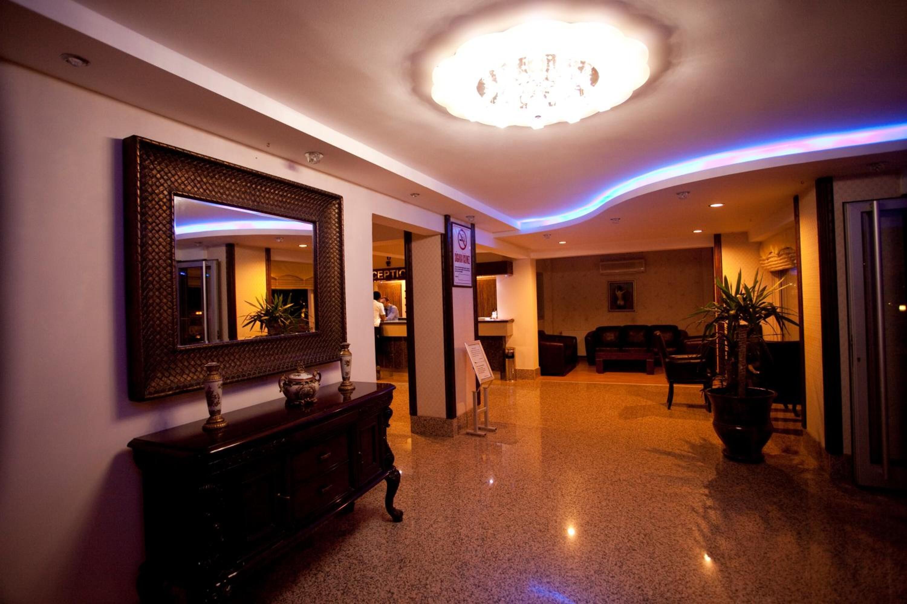 Duqqan Deluxe Hotel