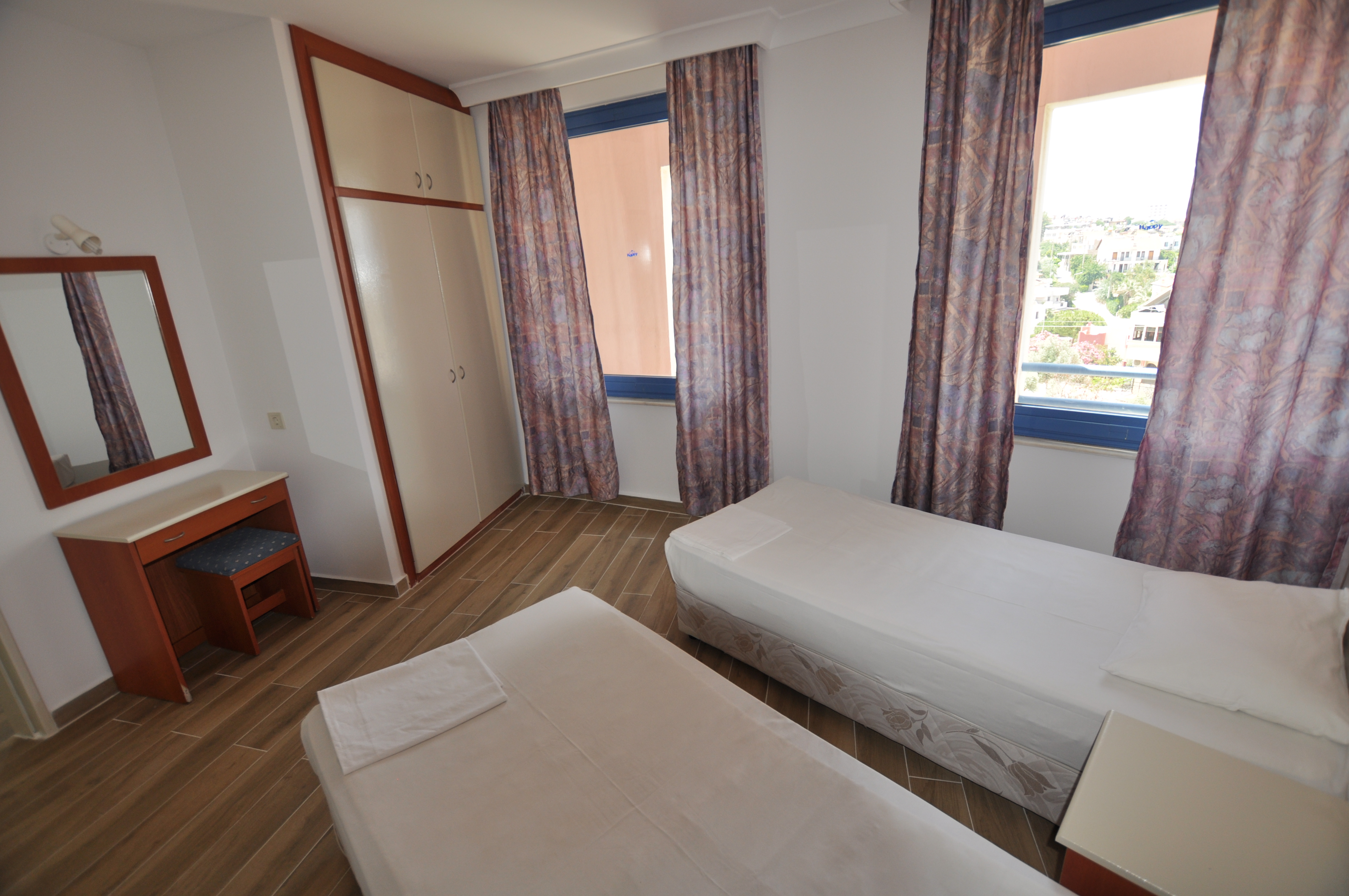 Happy Apart Hotel