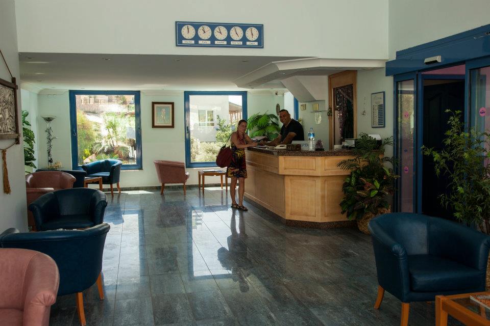Happy Apart Hotel
