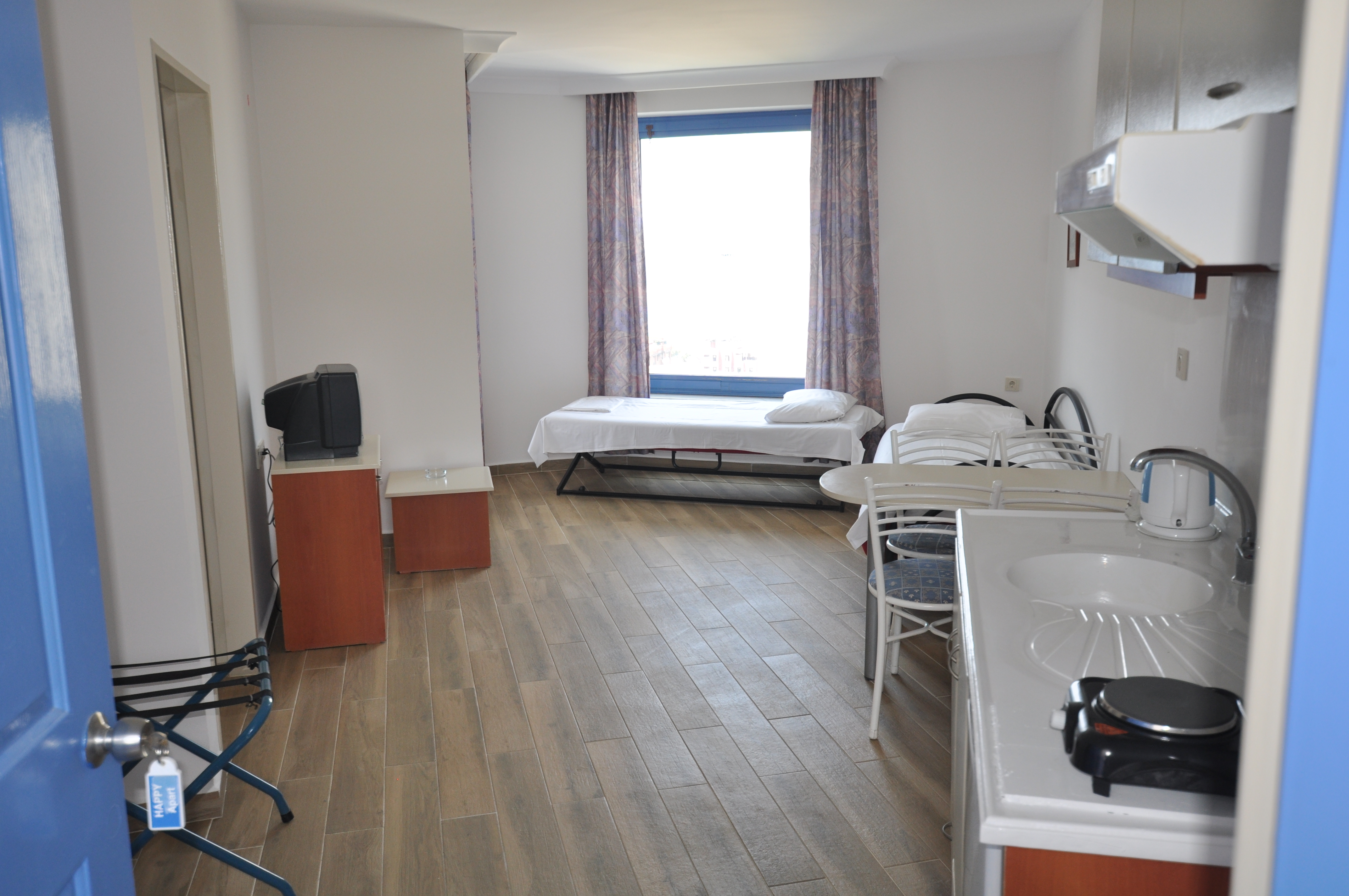 Happy Apart Hotel