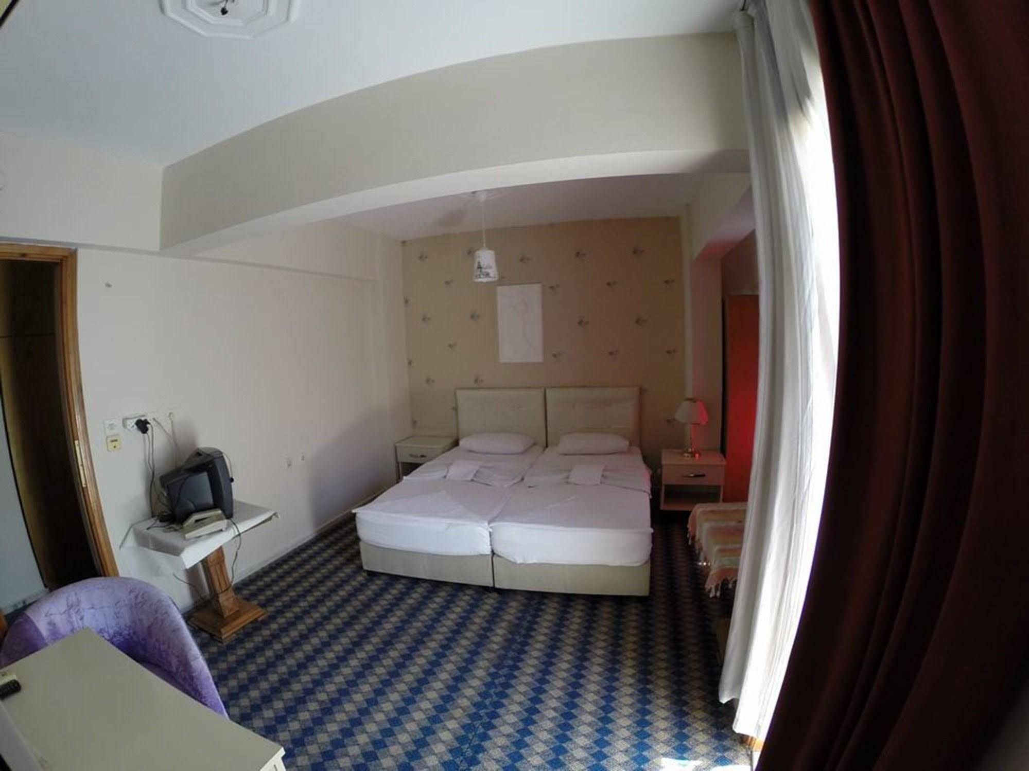 Karya Hotel