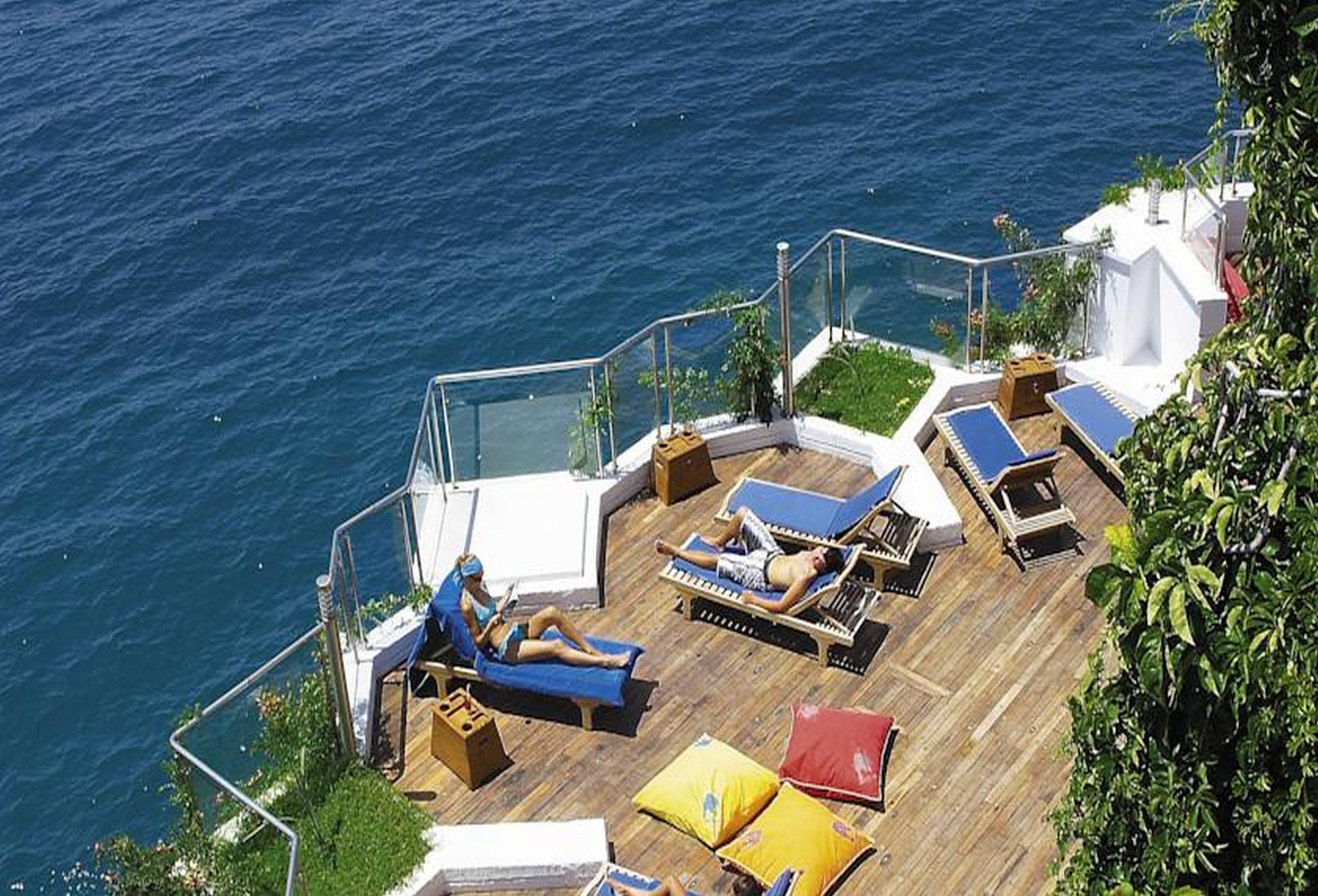 Korumar Hotel De Luxe