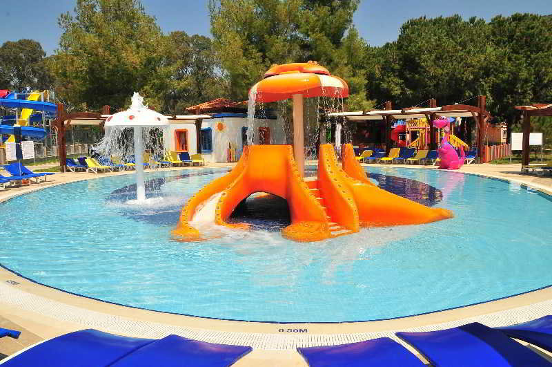 Kustur Club Holiday Village