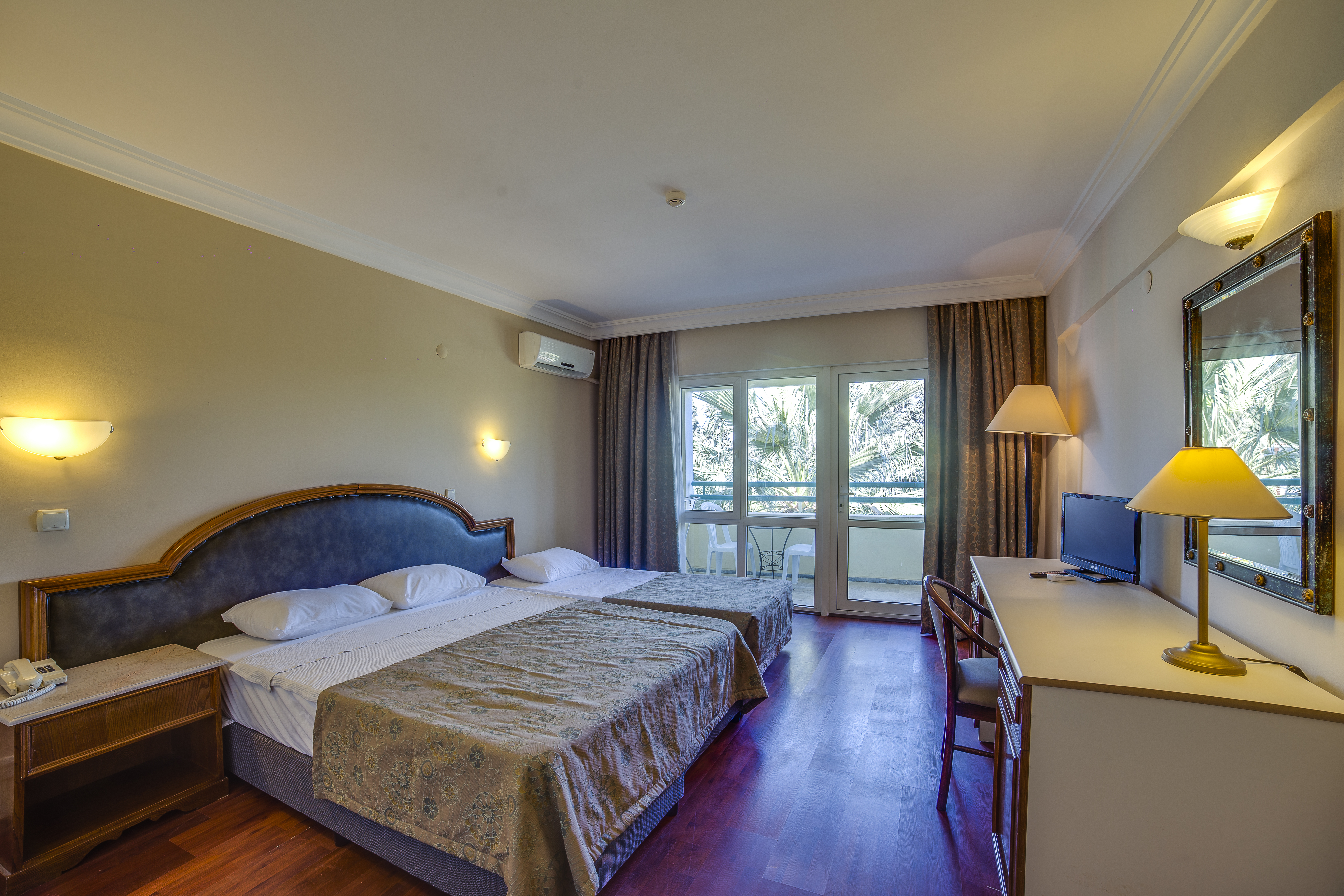 Proxima Hotel