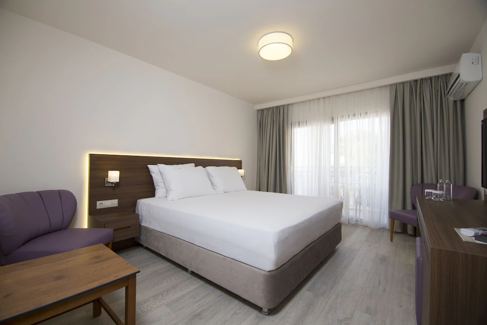 Neopol Hotel Deluxe