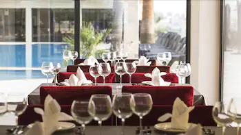Neopol Hotel Deluxe