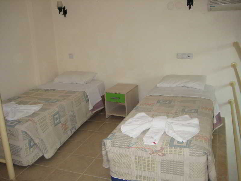 Olivia Family Suites