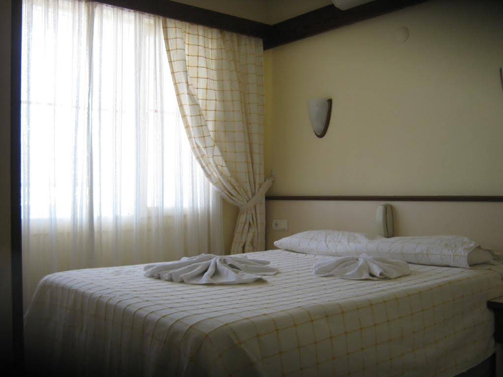 Oya Family Suites