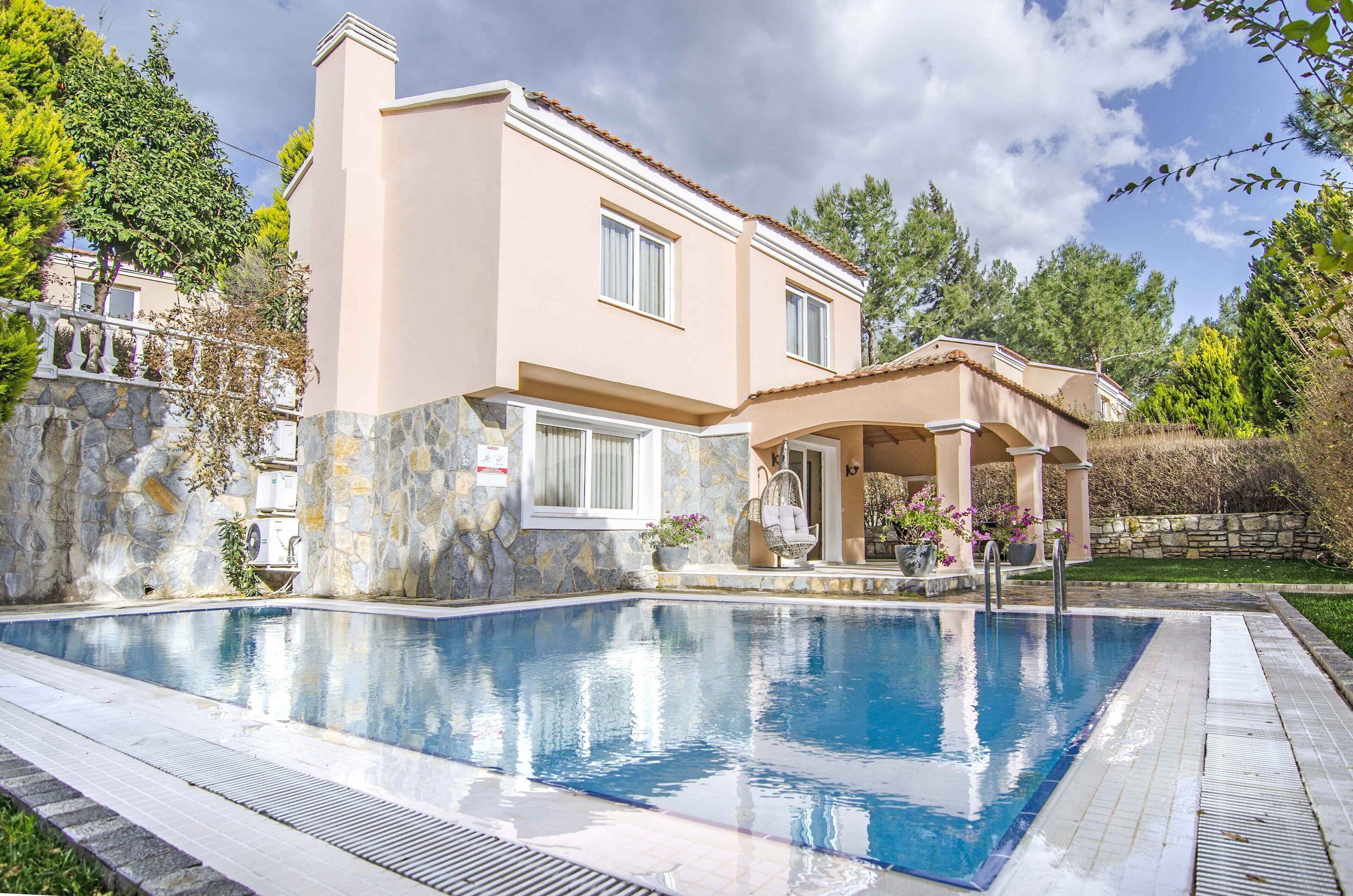 Pine Villas & Apartments Kusadasi